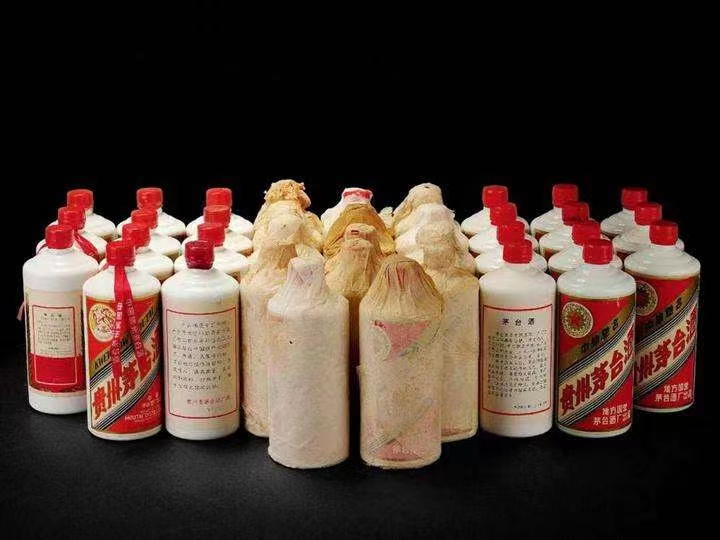 洛川老酒回收上门哪里回收(附近上门回收茅台酒）?